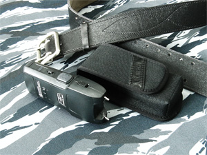 Electroshock weapon Phantom 26W. Operation2.